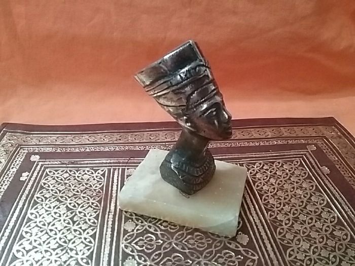 Queen Nefirtiti Brass/Copper Bust