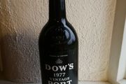 vintage bottle dow's port 1977