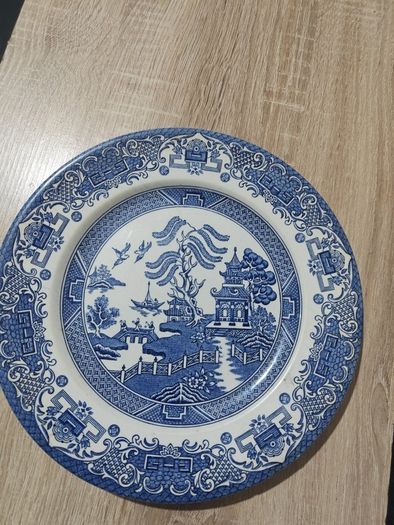 dinner plates