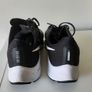 nike running trainers Image 3