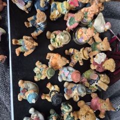 Ceramic bears
