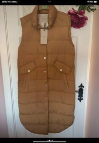 gilet Bnwt freequent size small long tan gilet rrp 95 euro