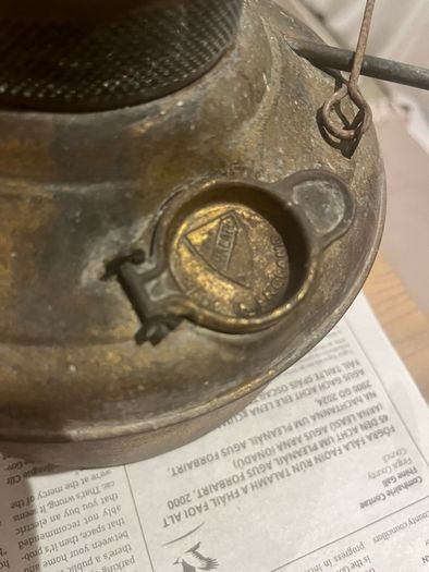 Valor oil lamp