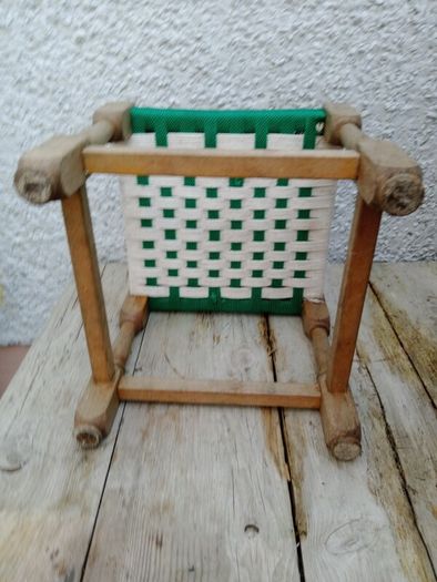 Sugan stool, Irish wooden stool