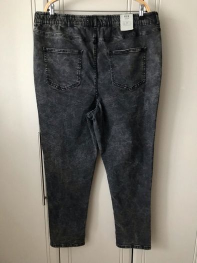 Plus size skinny jeans, new, uk22/XL