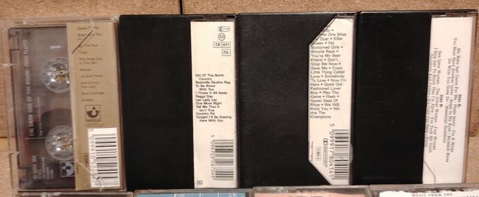Classic Rock & Pop Cassette Collection - 12 Legends (Pink Floyd, MJ, Queen, Dylan)