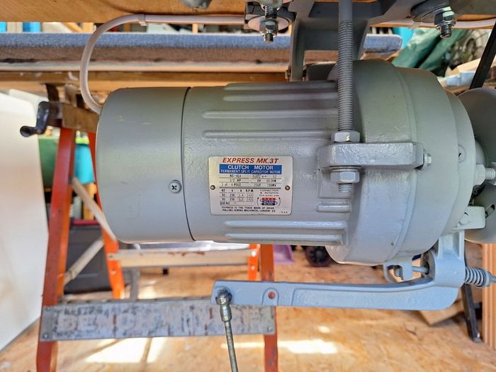 industrial sewing machine