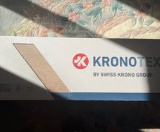 Mammut 10mm plus macro oak beige 1.8m2 floor KRONOTEX