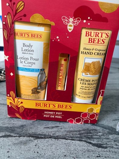 Burts bees honey pot Gift set