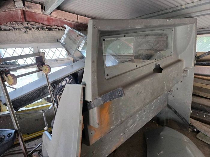 Crew cab seats