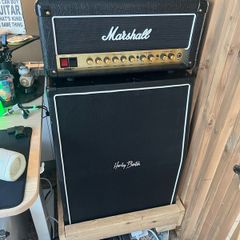 Marshall 20 w dsl head and HB 2x12 vertical can