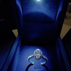 Diamond engagement rings