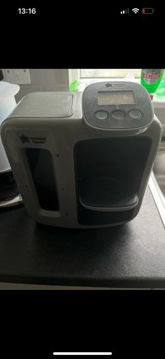 Bottle maker