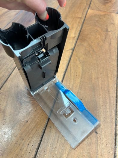 Dyson V10 Cordless Vacuum Cleaner with Stand and Accessories