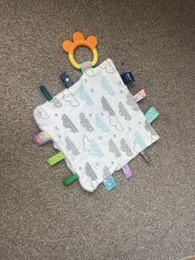 Taggy Teether Comforter