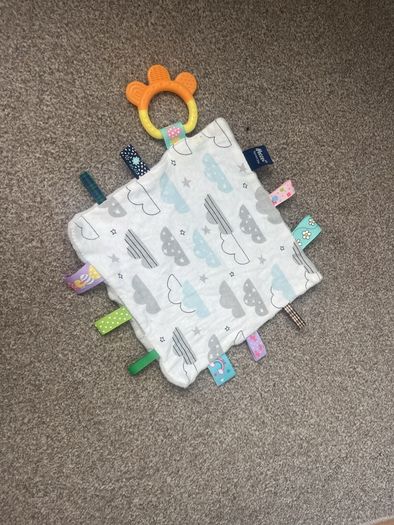 Taggy Teether Comforter