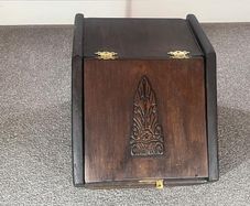 Coal scuttle