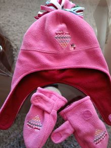 Baby girls Gap winter hat + gloves