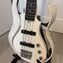 Vox Starstream Bass 2S in Pearl White - Short Scale Image 2
