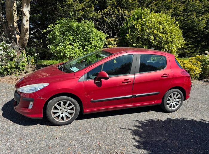 Peugeot 308 HDI Diesel 2010. NCT May 2027