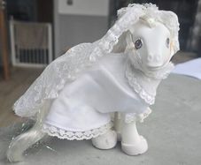 Pony Bride with Wedding Outfit MLP G1 My Little Pony Accessories