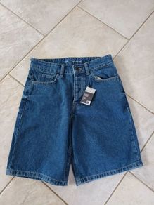 Bnwt waist 28
