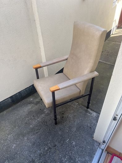 chair for elderly