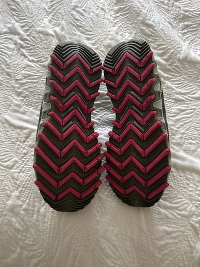 Adidas Trainers UK 5.5 Khaki & Pink