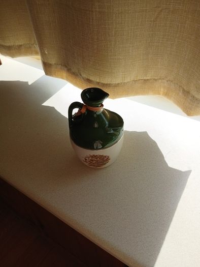 Vintage Bunratty Mead two-tone stoneware crock jug