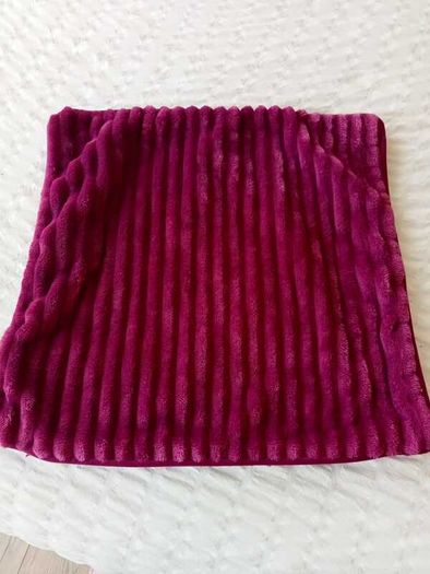Velvety cushion cover
