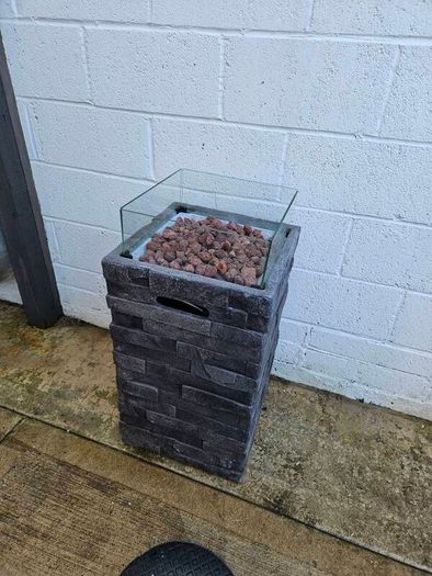 Gas patio heater cylinder included