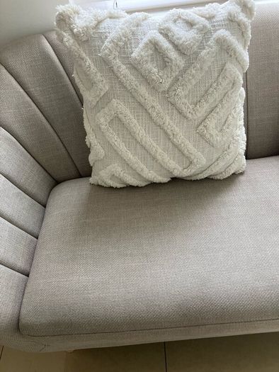 2.5 seater couch