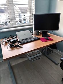 Work/study table - Excellent condition