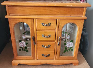 jewelry box