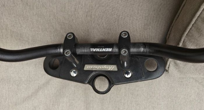 Hayabusa renthal handlebar riser