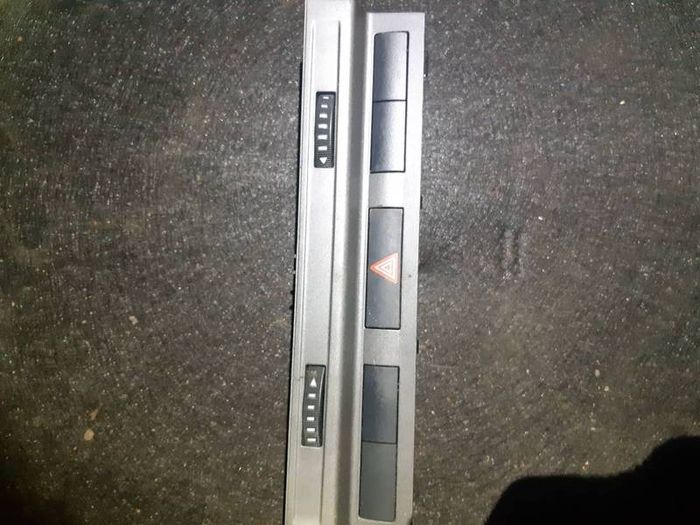 Audi A6 C6 Hazard Switch Button