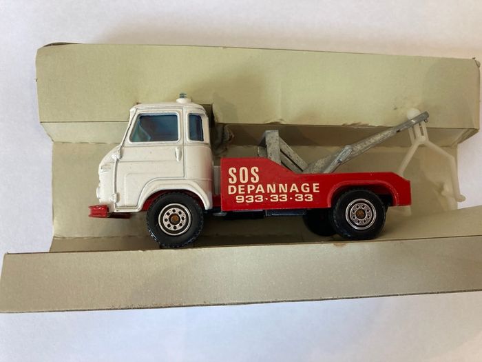 Solido Saviem Tow Truck New Rare