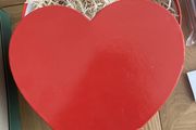 heart shaped packaging box