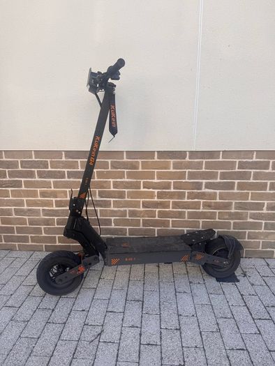 Kukirin G4 electric scooter
