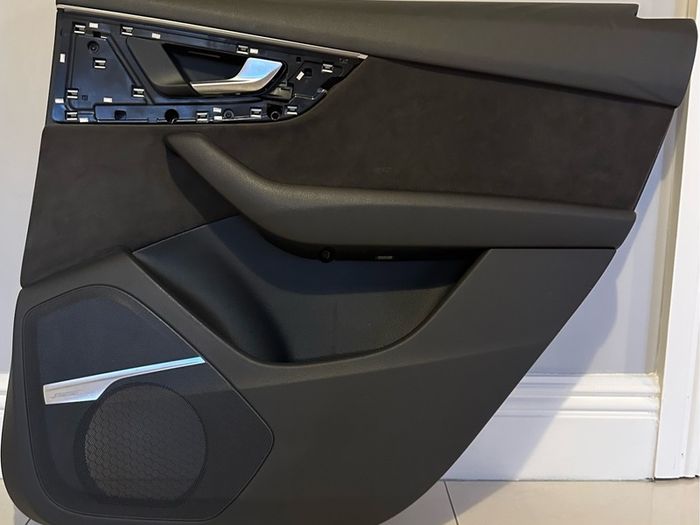 Audi Q7 4M S Line - Door Cards