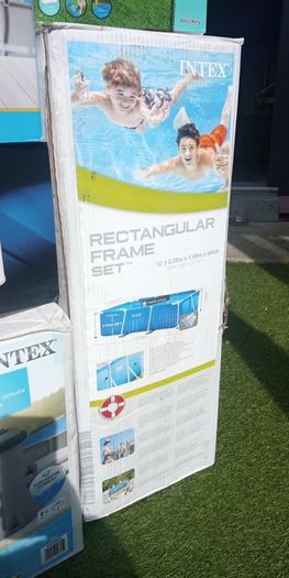 Intex Swimming Pool Set