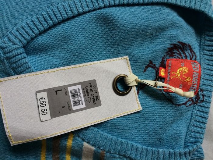 Red Rooster V neck jumper
