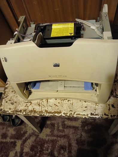 Wanted broken HP 1200 Printer fpr parts