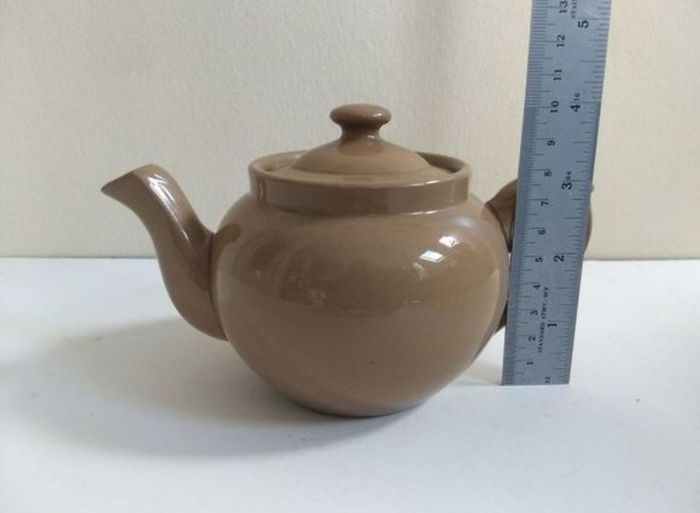 Stylish Small Teapot by Dudson Vitrified Stoneware, Hanley, England, Holds 300 ml, Half a Pint, A Lovely Utility Ware Piece