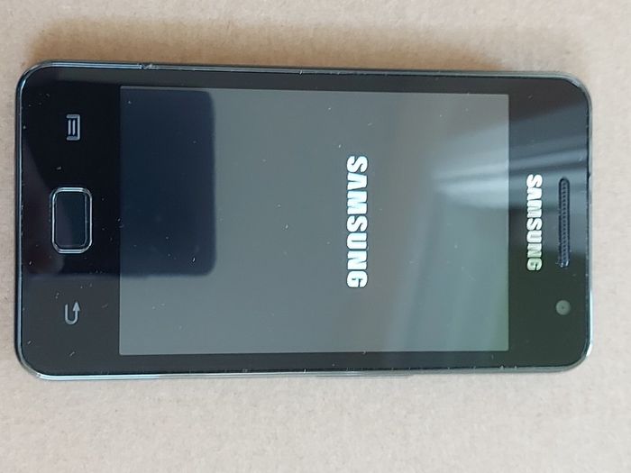 Samsung Galaxy S mobile phone, Model YP-GS1, in excellent condition