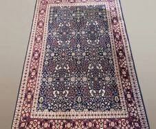 Elegant Hand Knotted Kerman Rug in Excellent Condition