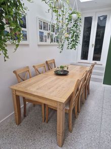 Dining table and 6 chairs