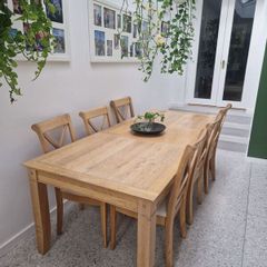 Dining table and 6 chairs