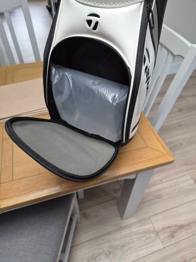 TaylorMade Den Caddie