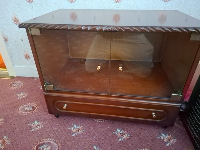 Mahogany Style Display Cabinet